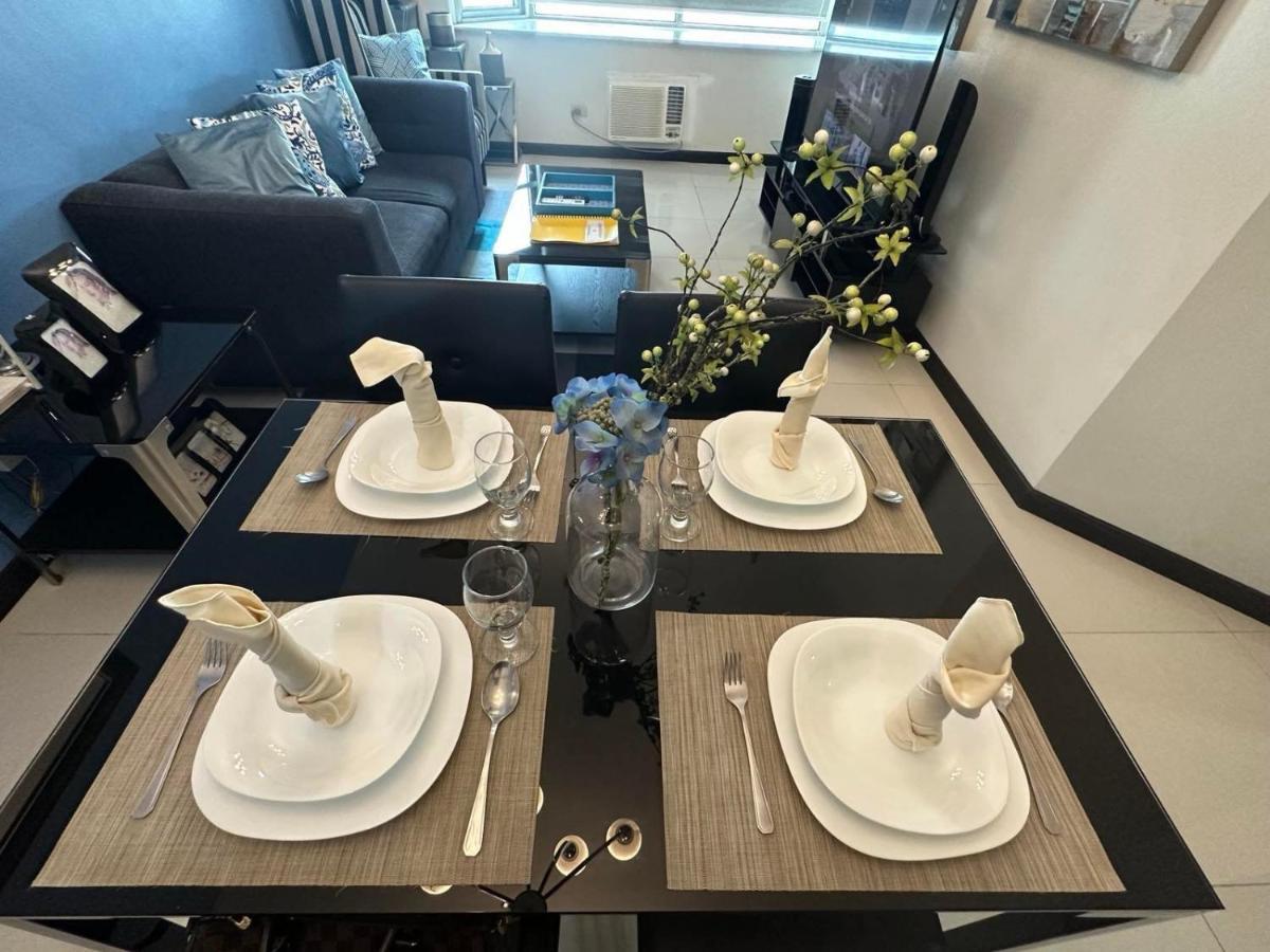 Suites De Marina Manila With Netflix 외부 사진